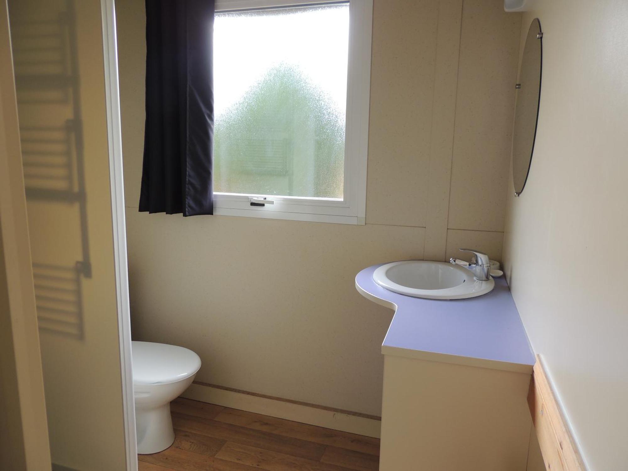 Chalet Atypique Kota Noah Location En Salle D'eau Privative A 20m